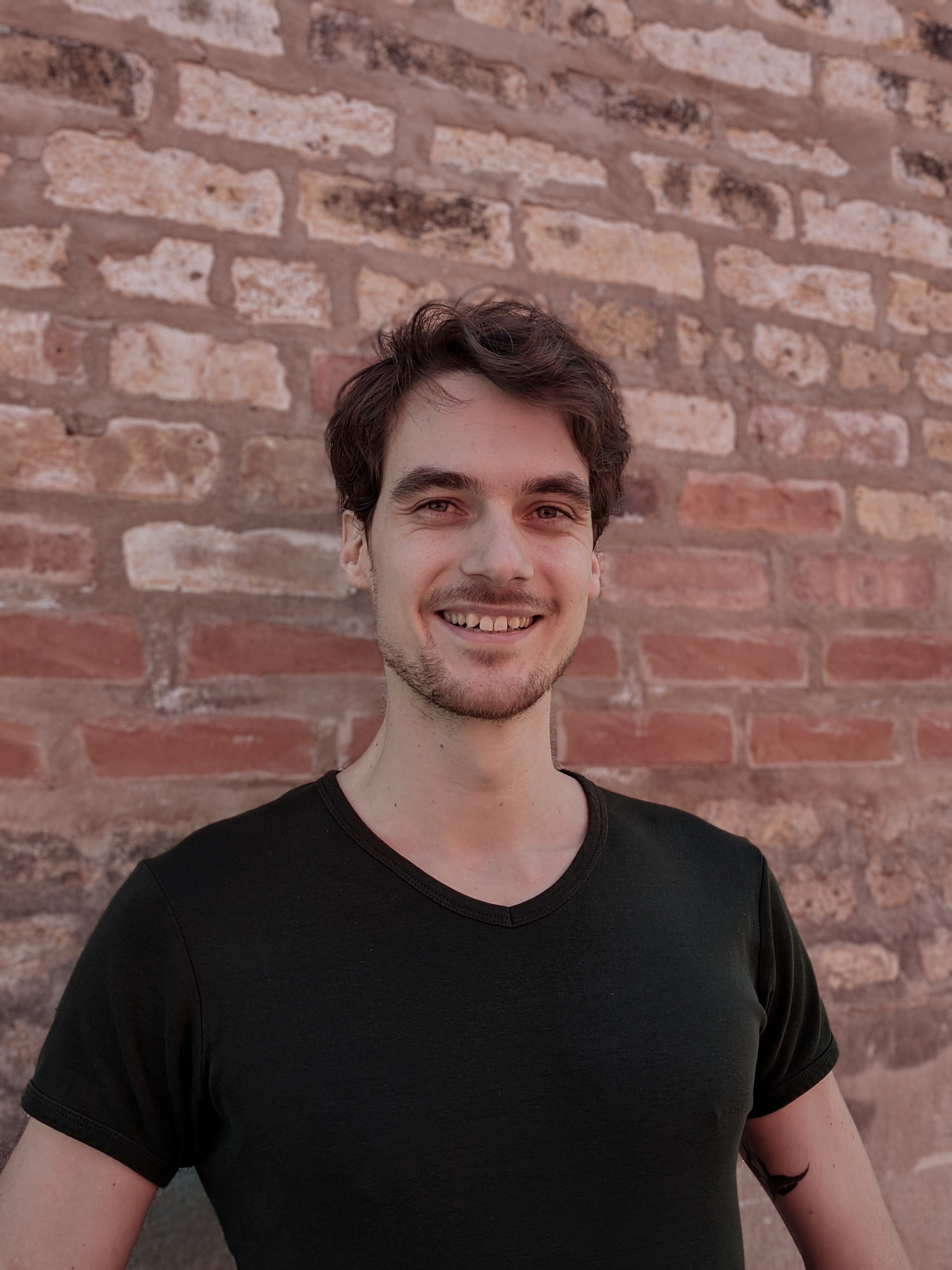 Anton van Beek headshot